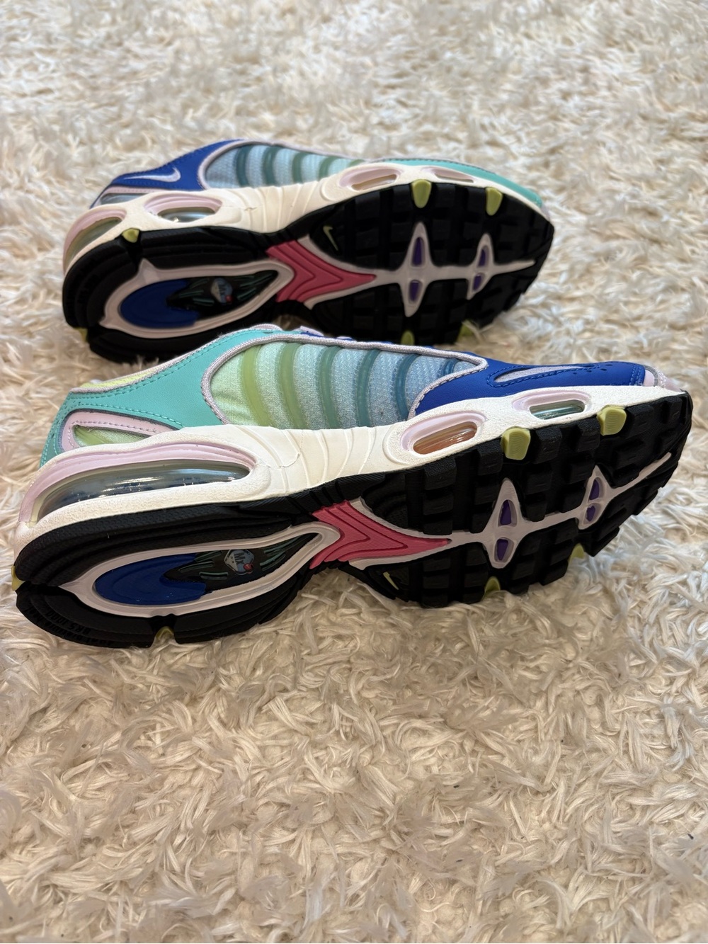 NEW Nike Air Max Tailwind IV Pastel Ombre Multicolor Sneakers Mint Lavender Blu - Picture 4 of 9